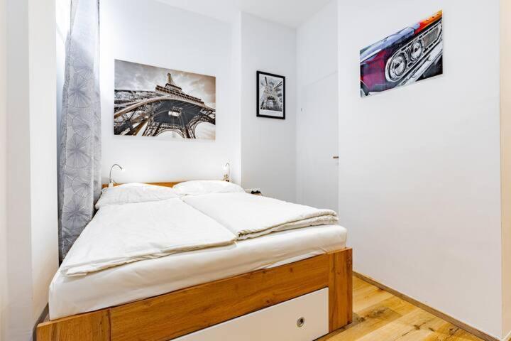 Budget Rooms West With Shared Kitchen Wien Eksteriør billede