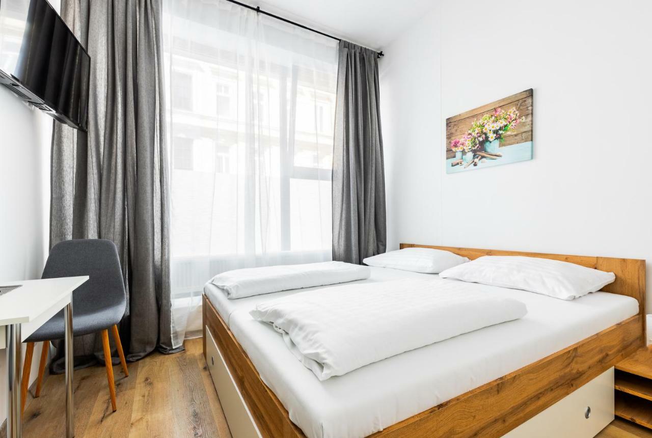 Budget Rooms West With Shared Kitchen Wien Eksteriør billede
