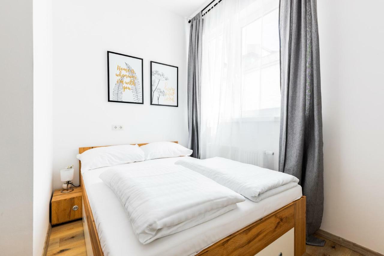 Budget Rooms West With Shared Kitchen Wien Eksteriør billede