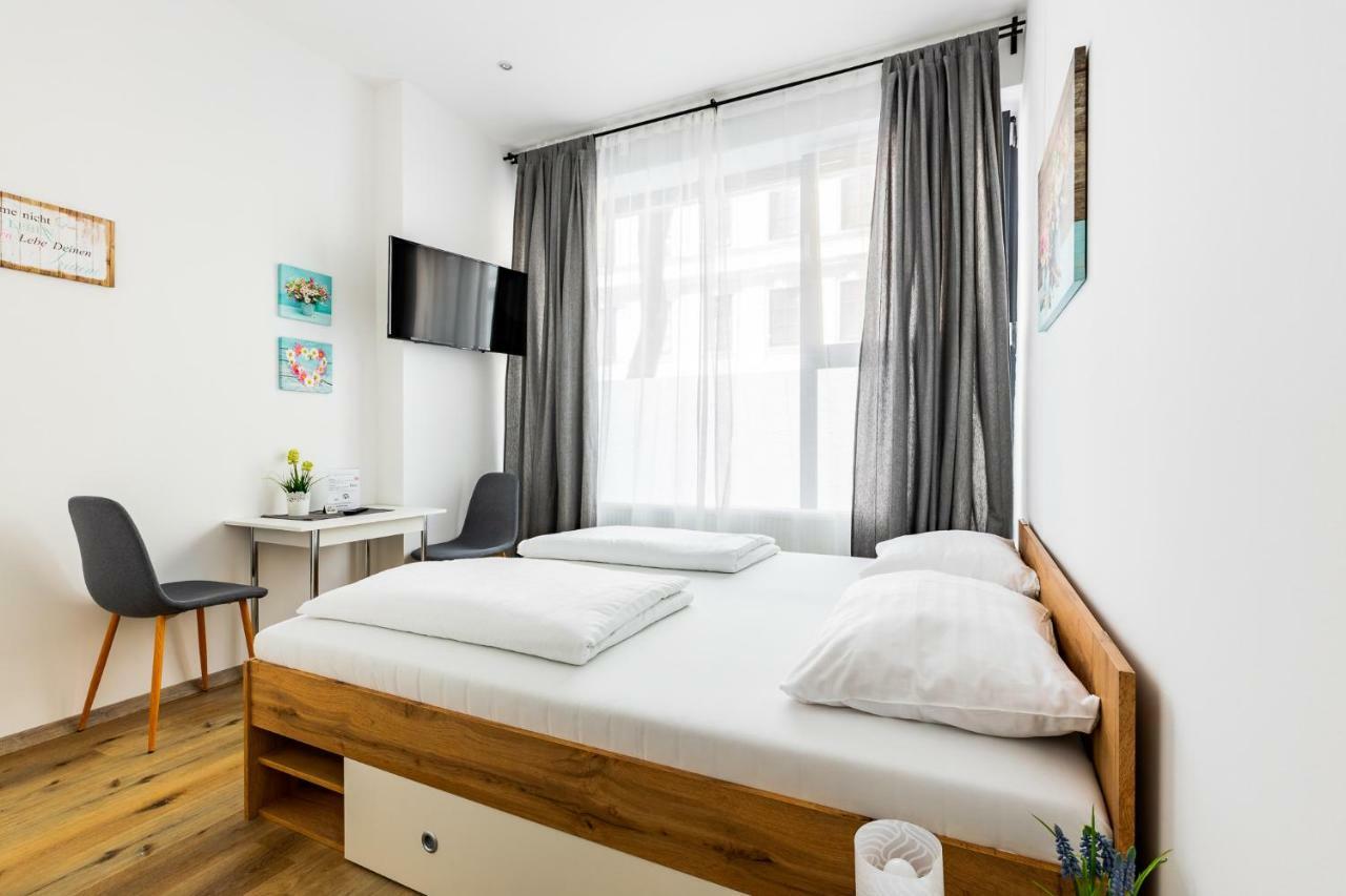 Budget Rooms West With Shared Kitchen Wien Eksteriør billede