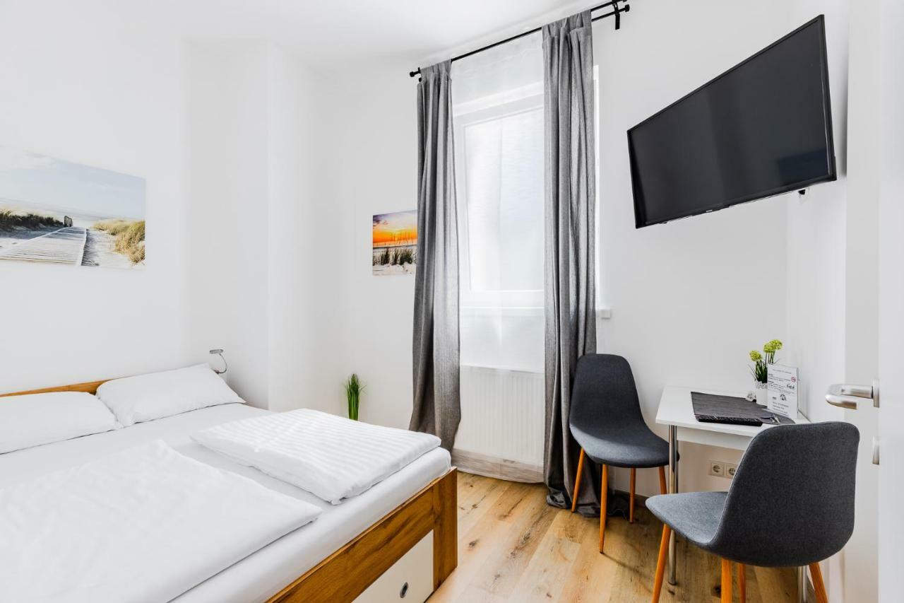 Budget Rooms West With Shared Kitchen Wien Eksteriør billede